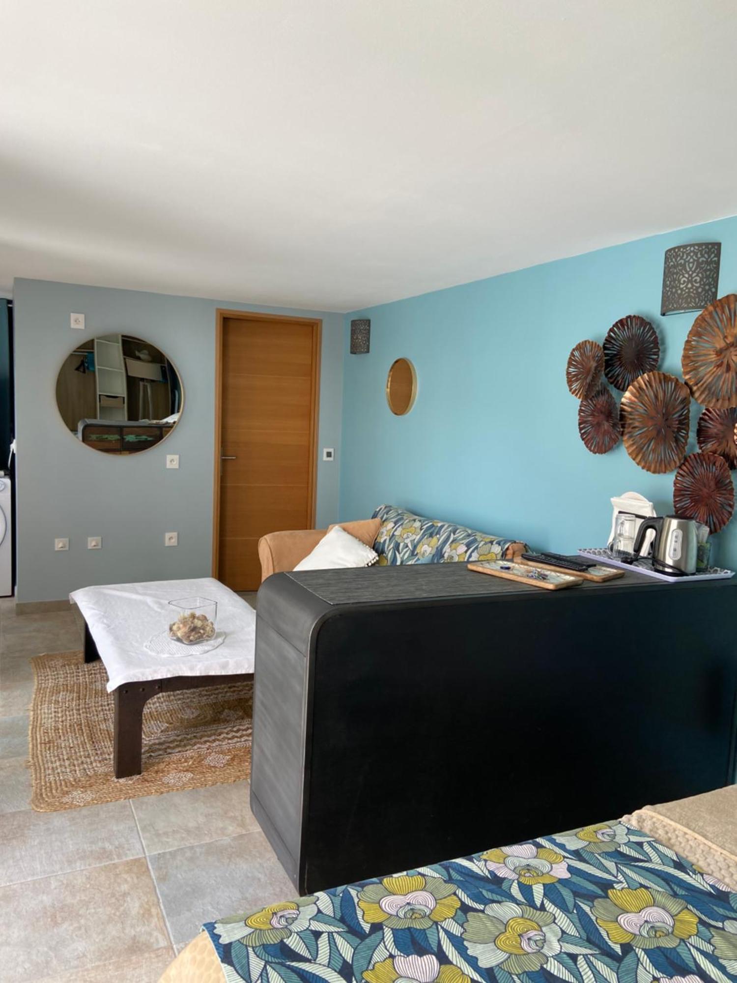 Les Terrasses Des Anthenors Bed & Breakfast Ensues-la-Redonne Luaran gambar